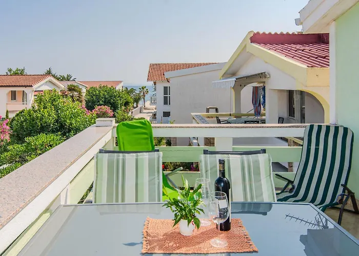 By The Sea - 24741 Apartman