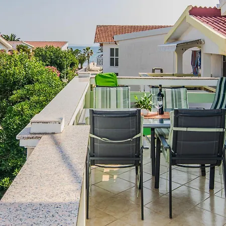 Апартаменты By The Sea - 24741 *